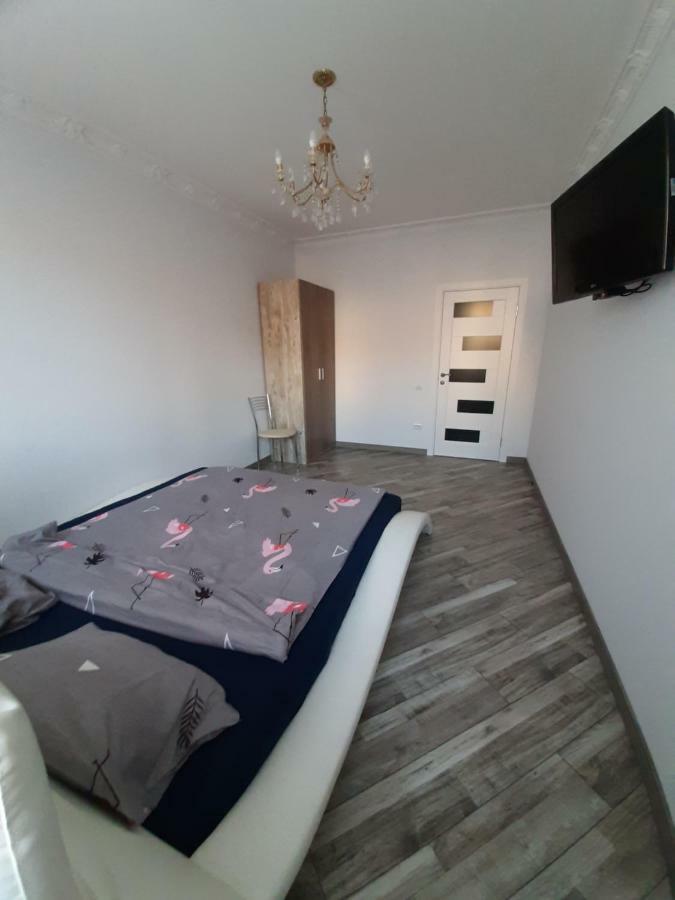 Apartment In Serbska Λβιβ Εξωτερικό φωτογραφία